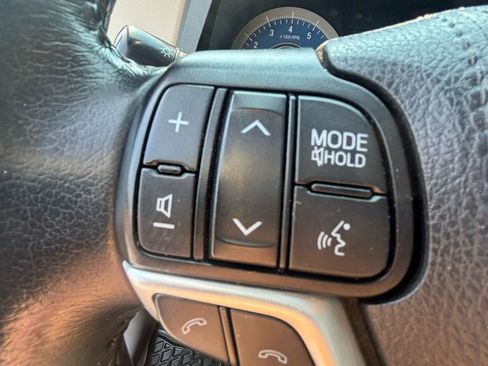 Used 2019 Toyota Sienna AWD image 16