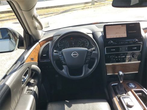 Used 2023 Nissan Armada SL w/ Captain's Chairs Package image 28