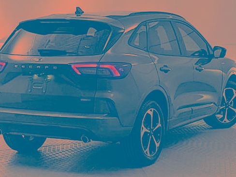 Certified 2024 Ford Escape ST-Line Elite image 3