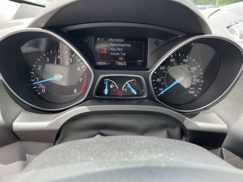 Used 2019 Ford Escape Titanium FWD image 36