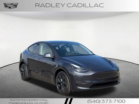 Used 2025 Tesla Model Y Long Range AWD/4WD image 19