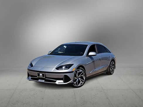 Used 2024 Hyundai Ioniq 6 SEL RWD image 1