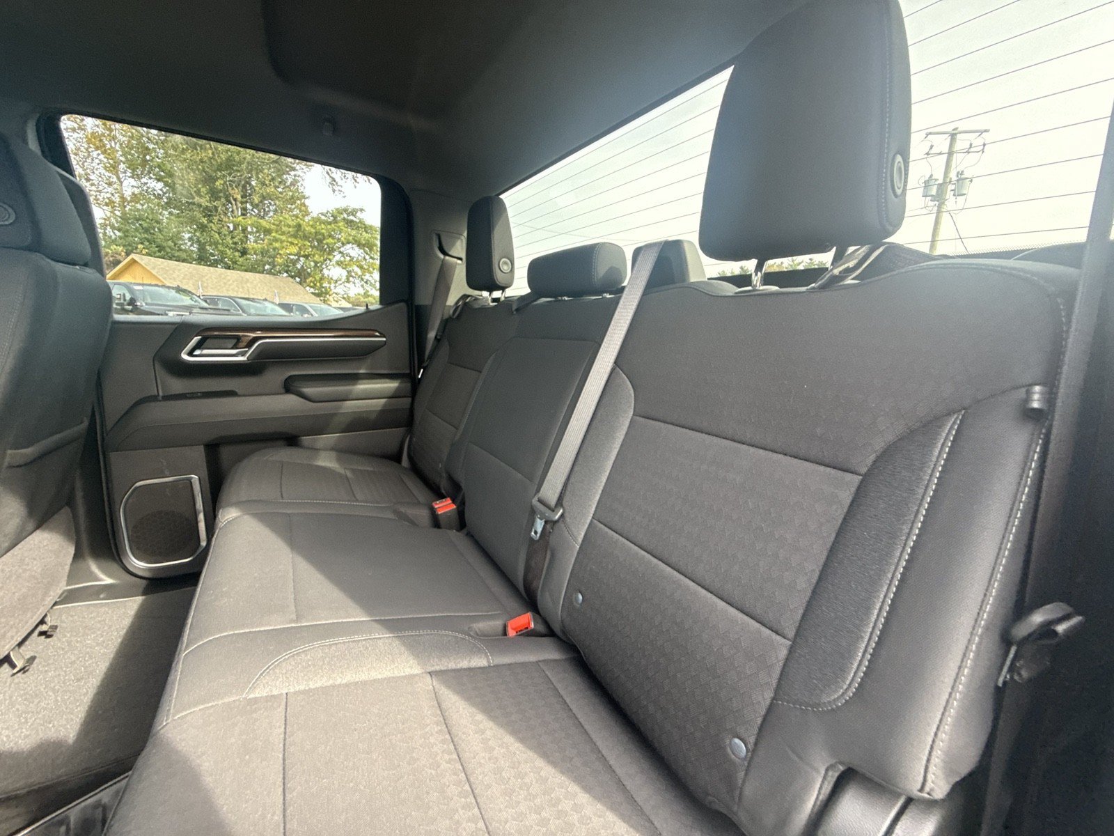 Used 2025 Chevrolet Silverado 1500 LT RWD image 27