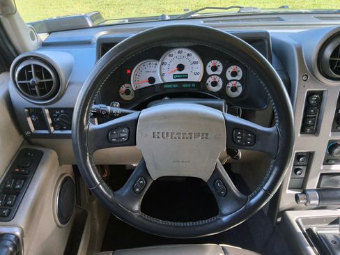 Used 2003 HUMMER H2 w/ Preferred Equipment Group AWD/4WD image 14
