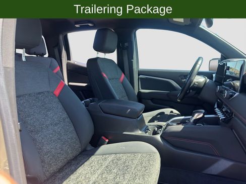 Used 2023 Chevrolet Colorado Z71 w/ Z71 Convenience Package 2 AWD/4WD image 17