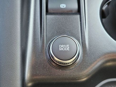 Used 2025 Ford Explorer ST-Line image 29