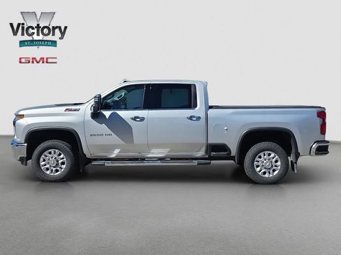 Used 2023 Chevrolet Silverado 2500 LTZ w/ LTZ Plus Package AWD/4WD image 6