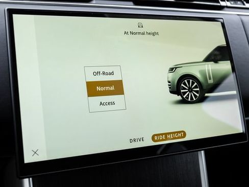 New 2027 Land Rover Range Rover Long Wheelbase SE AWD/4WD image 43