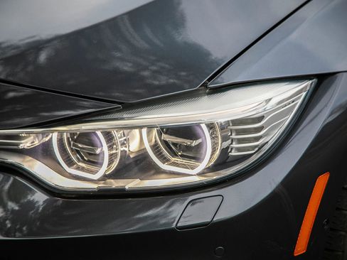 Used 2017 BMW M3 Sedan image 7