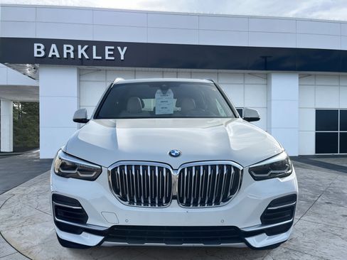 Used 2022 BMW X5 xDrive40i w/ Premium Package image 8