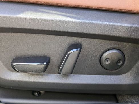 New 2025 Mitsubishi Outlander SEL image 23