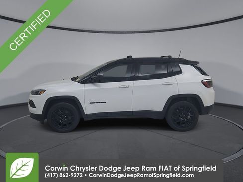 Used 2024 Jeep Compass Latitude w/ Convenience Group image 6