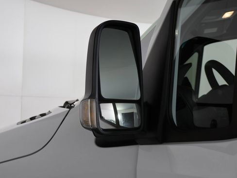 Used 2024 Mercedes-Benz Sprinter 2500 image 23