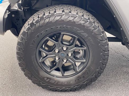 Used 2024 Jeep Wrangler Unlimited AWD/4WD image 12
