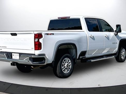 Used 2025 Chevrolet Silverado 2500 LT w/ Convenience Package AWD/4WD image 8