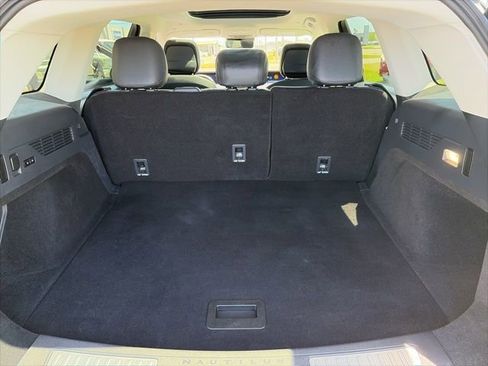 Used 2025 Lincoln Nautilus Premier w/ Equipment Group 102A image 25