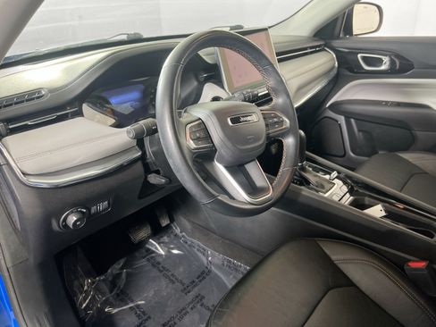 Used 2022 Jeep Compass Limited AWD/4WD image 9