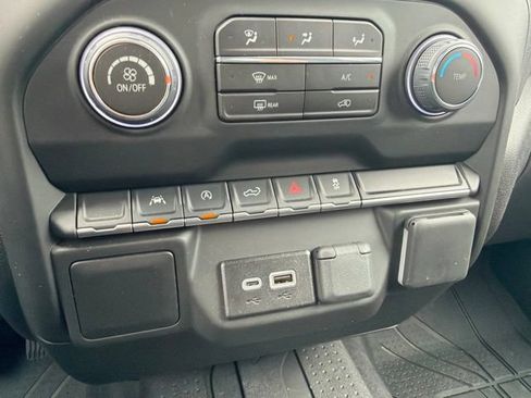 Used 2026 Chevrolet Silverado 1500 Custom AWD/4WD image 60