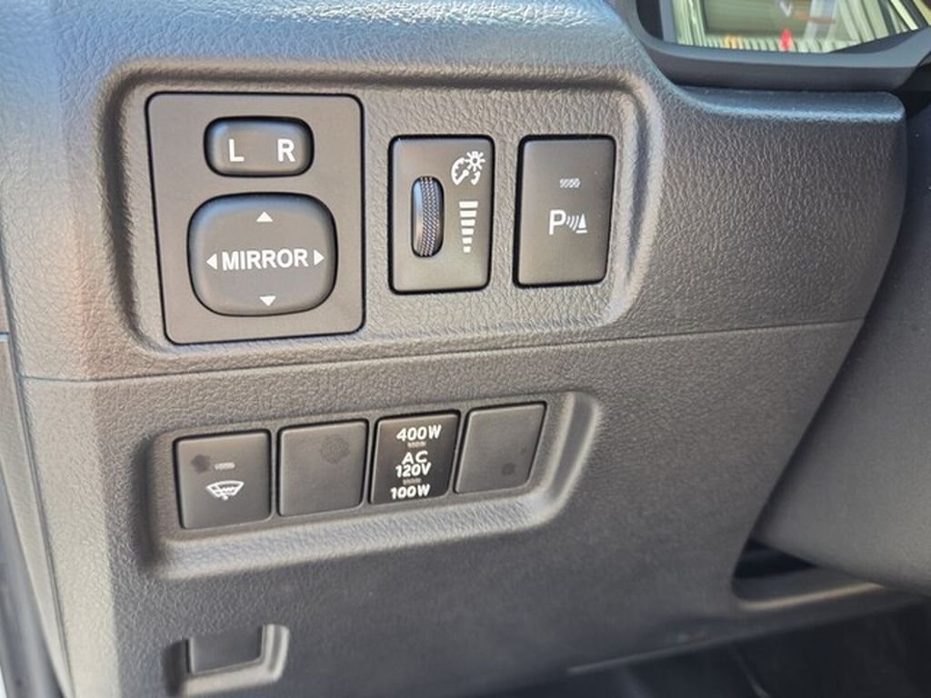 Used 2018 Toyota 4Runner Limited RWD image 27