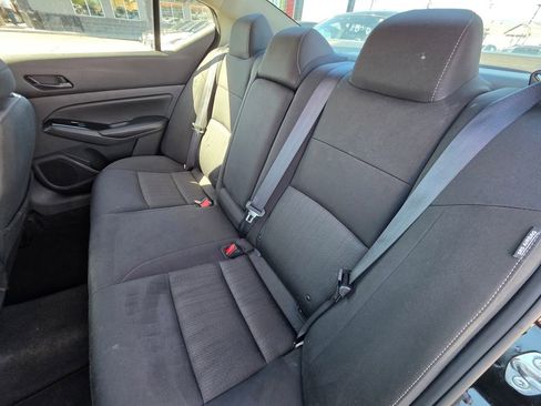 Used 2023 Nissan Altima 2.5 SV image 9