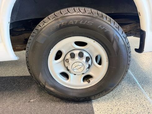 Used 2018 Chevrolet Express 3500 Extended w/ Driver Convenience Package RWD image 14