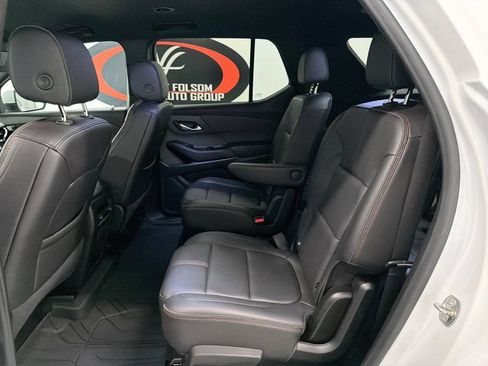 Used 2023 Chevrolet Traverse RS w/ LPO, Floor Liner Package FWD image 12