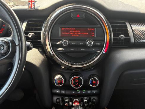 Used 2016 MINI Cooper S FWD image 19