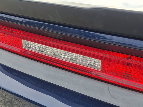 Used 2014 Dodge Challenger SXT RWD image 16