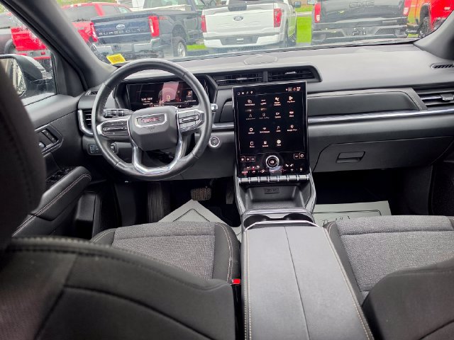 Used 2025 GMC Terrain Elevation AWD/4WD image 15