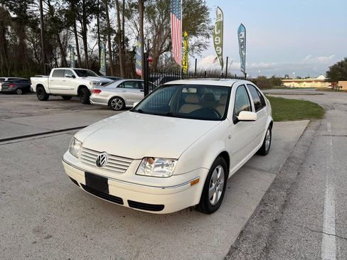 Used 2004 Volkswagen Jetta GLS TDI image 2