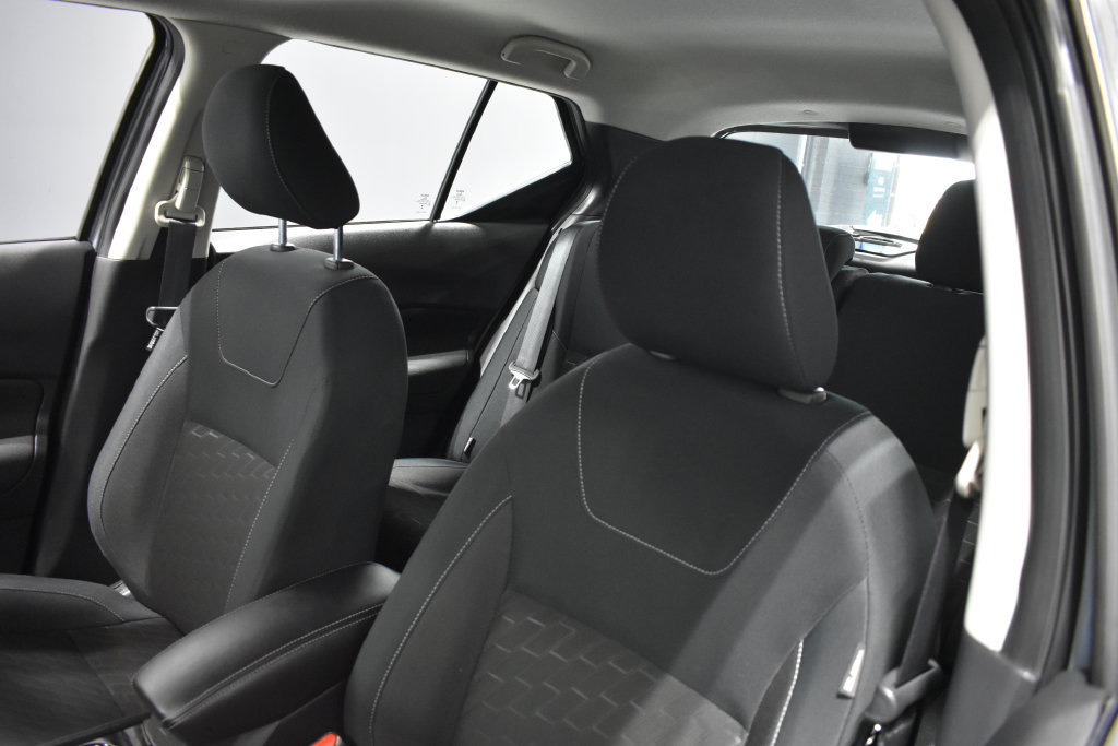 Certified 2023 Nissan Kicks SV FWD image 17