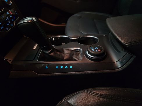 Used 2017 Ford Explorer XLT w/ Equipment Group 202A AWD/4WD image 26