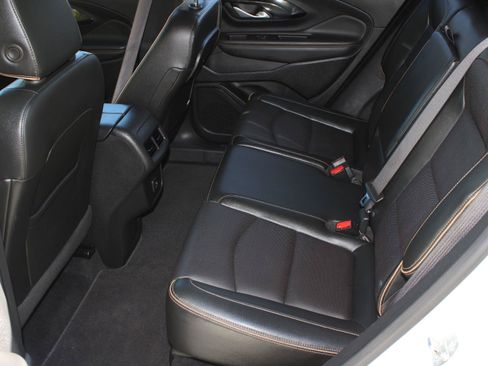 Used 2023 GMC Terrain AT4 AWD/4WD image 17