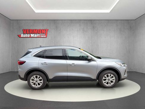 Used 2024 Ford Escape Active AWD/4WD image 9