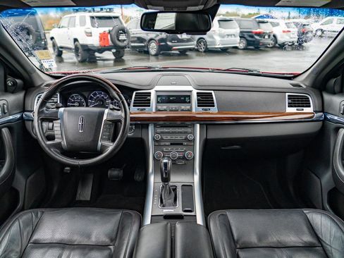 Used 2010 Lincoln MKS image 20