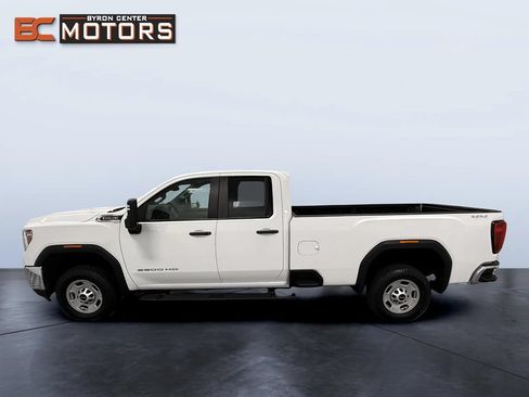 Used 2022 GMC Sierra 2500 Pro w/ Convenience Package AWD/4WD image 3
