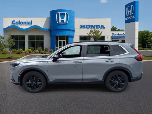 Used 2024 Honda CR-V Sport Touring image 3