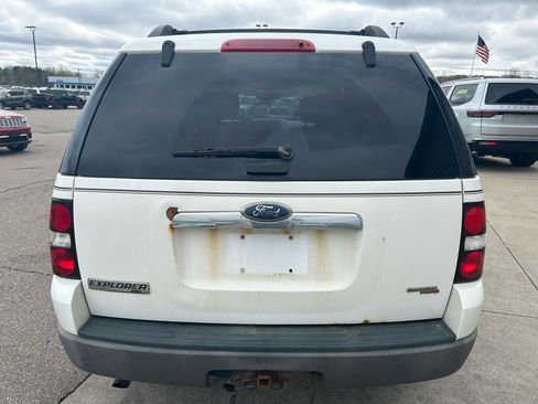 Used 2006 Ford Explorer XLT AWD/4WD image 6