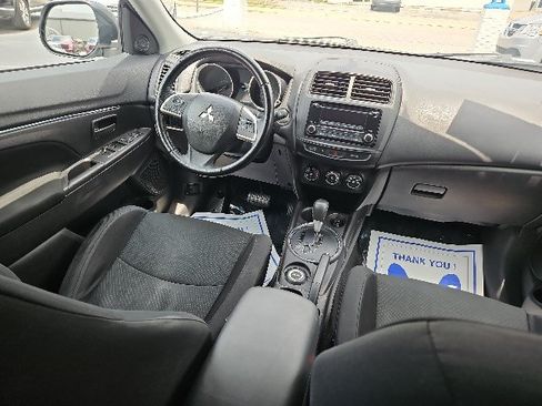 Used 2015 Mitsubishi Outlander Sport ES AWD/4WD image 9