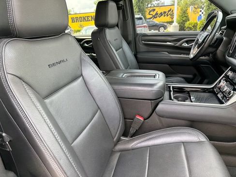 Used 2021 GMC Yukon Denali w/ Denali Premium Package AWD/4WD image 26