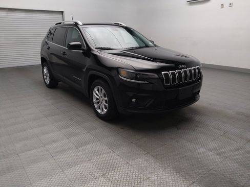 Used 2019 Jeep Cherokee Latitude w/ Popular Appearance Group FWD image 13