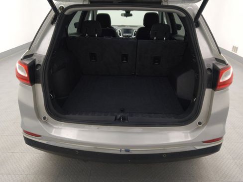 Used 2020 Chevrolet Equinox LT w/ Driver Convenience Package FWD image 29