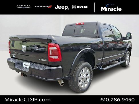 Used 2023 RAM 2500 Limited w/ Off Road Package AWD/4WD image 6