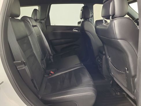 Used 2015 Jeep Grand Cherokee Altitude AWD/4WD image 23