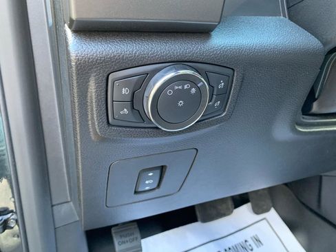 Used 2017 Ford F150 XLT w/ Equipment Group 302A Luxury image 11