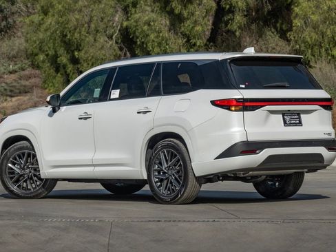 New 2026 Lexus TX 350 AWD image 2
