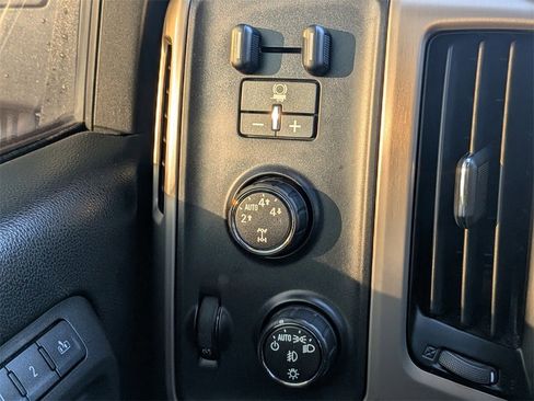 Used 2015 GMC Sierra 1500 Denali w/ Driver Alert Package image 22