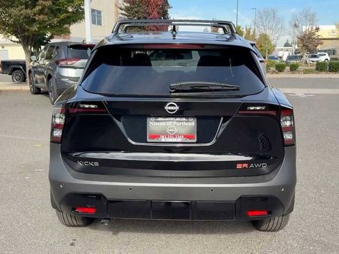 New 2026 Nissan Kicks SR w/ SR Premium Package image 10