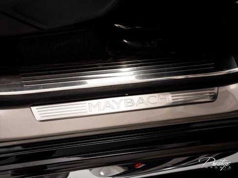 Used 2024 Mercedes-Benz Maybach GLS 600 4MATIC image 40
