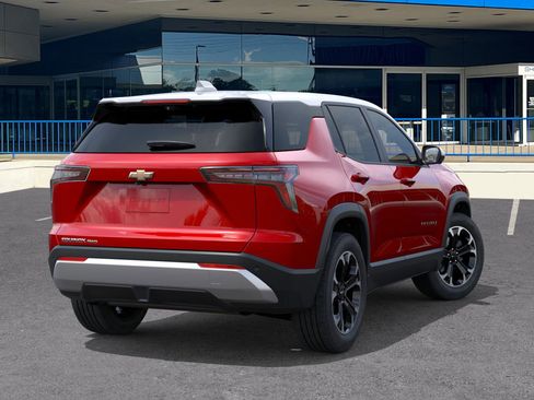 New 2026 Chevrolet Equinox LT w/ Safety and Technology Package image 4